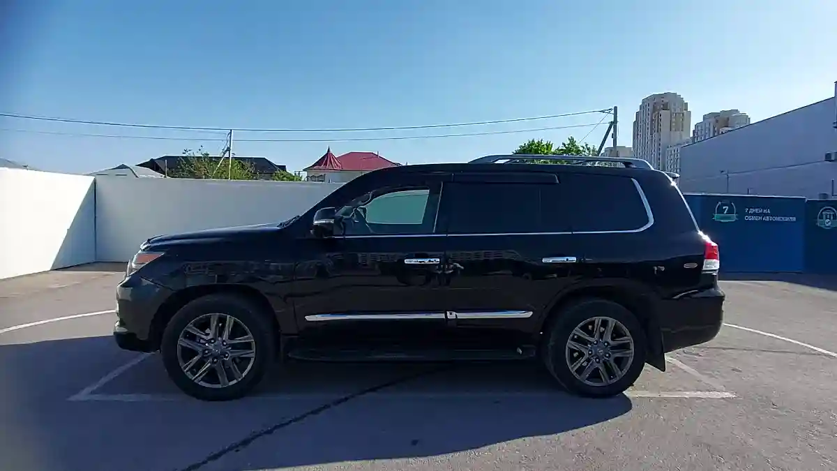 Lexus LX 2013 года за 25 000 000 тг. в Шымкент