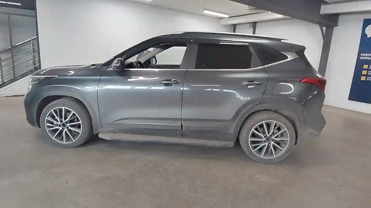 Kia Seltos 2022 года за 10 600 000 тг. в Астана