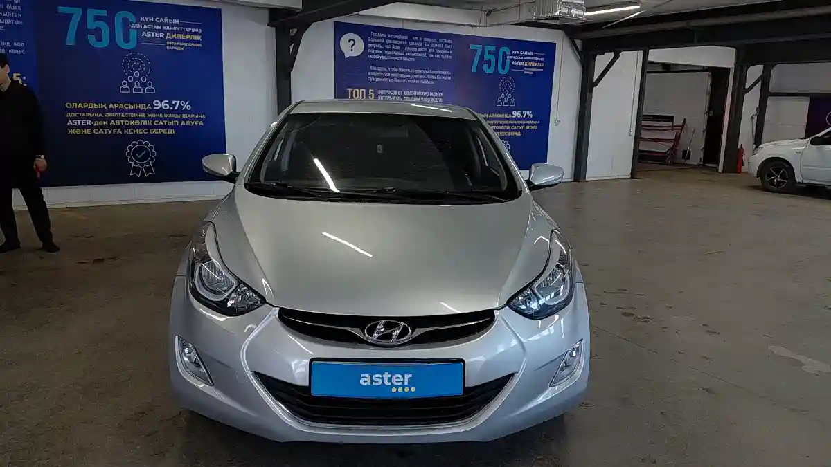 Hyundai Elantra 2015 года за 5 500 000 тг. в Астана