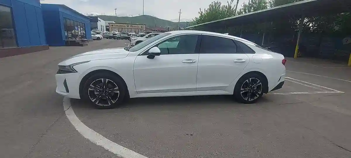 Kia K5 2024 года за 13 800 000 тг. в Алматы