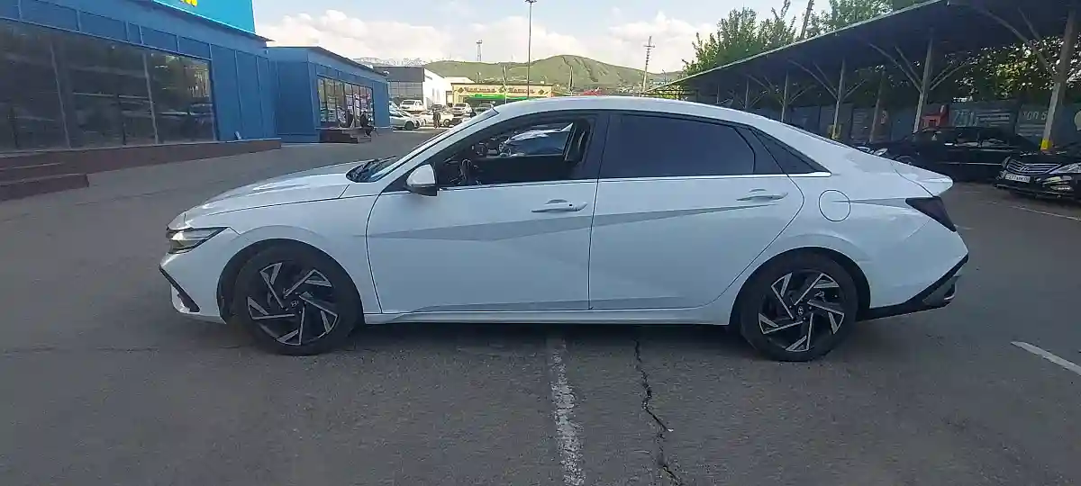 Hyundai Elantra 2024 года за 8 500 000 тг. в Алматы