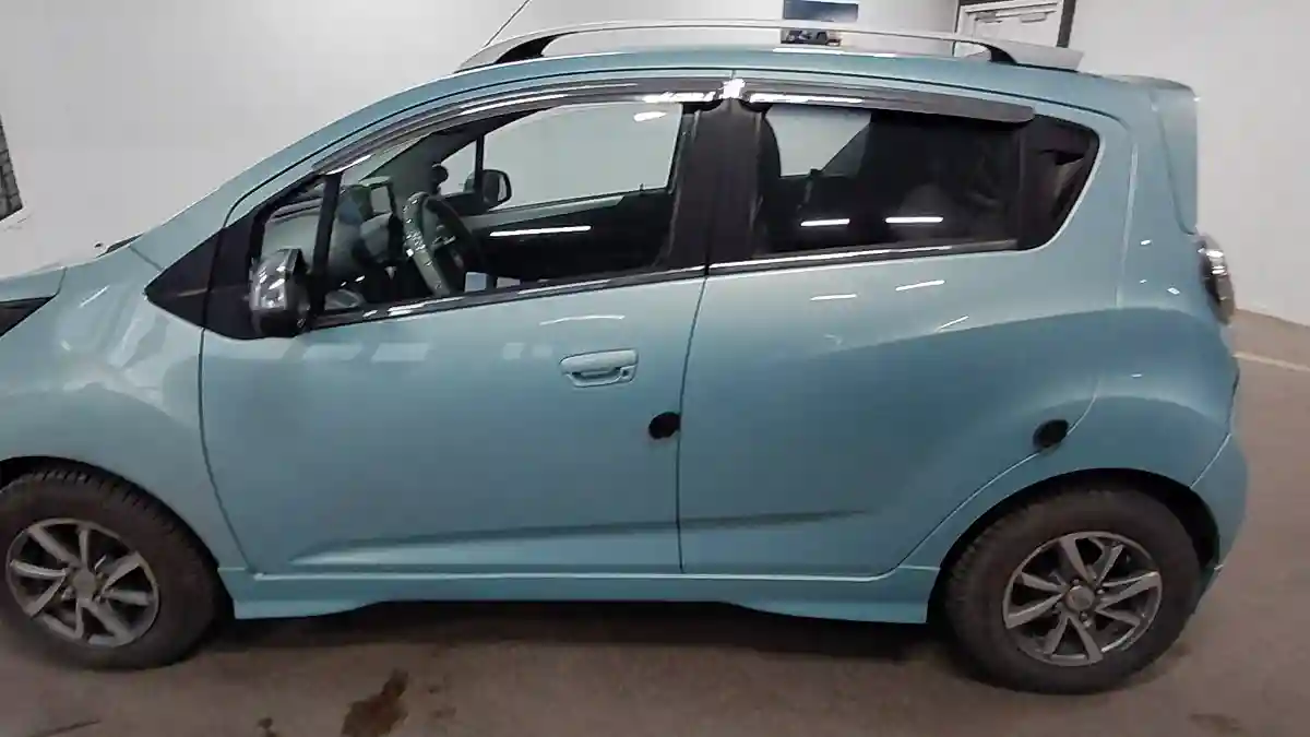 Chevrolet Spark 2010 года за 3 000 000 тг. в Астана