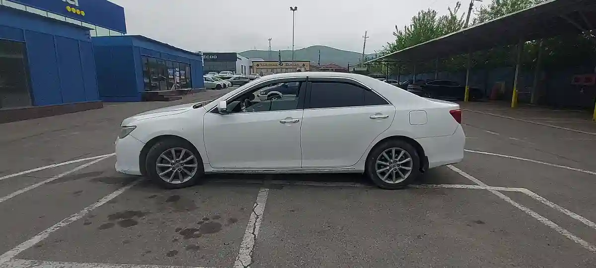 Toyota Camry 2012 года за 8 000 000 тг. в Алматы