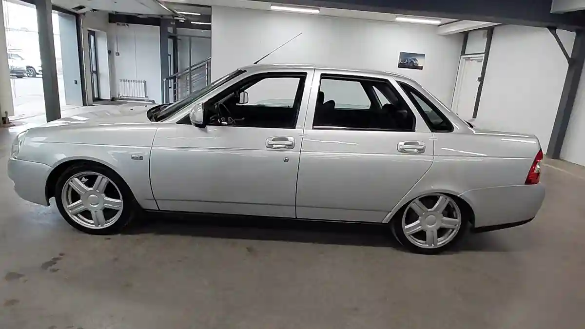 LADA (ВАЗ) Priora 2014 года за 3 000 000 тг. в Астана