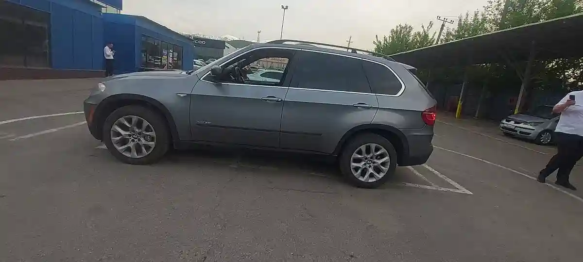 BMW X5 2013 года за 8 000 000 тг. в Алматы