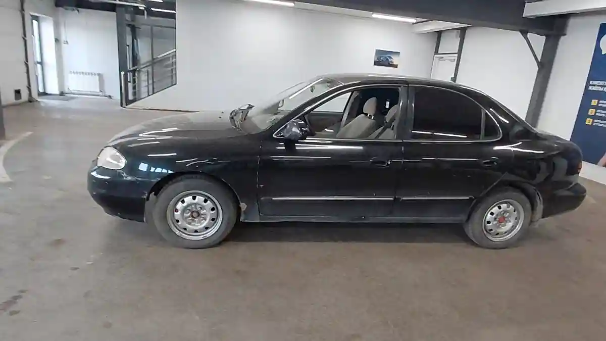 Hyundai Elantra 2001 года за 2 000 000 тг. в Астана