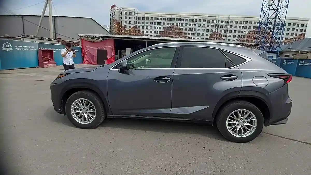Lexus NX 2018 года за 15 000 000 тг. в Шымкент
