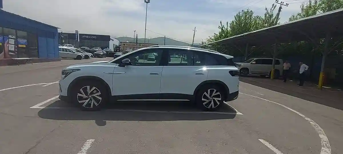Volkswagen ID.6 2022 года за 12 000 000 тг. в Алматы