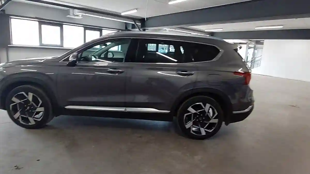 Hyundai Santa Fe 2023 года за 16 000 000 тг. в Астана