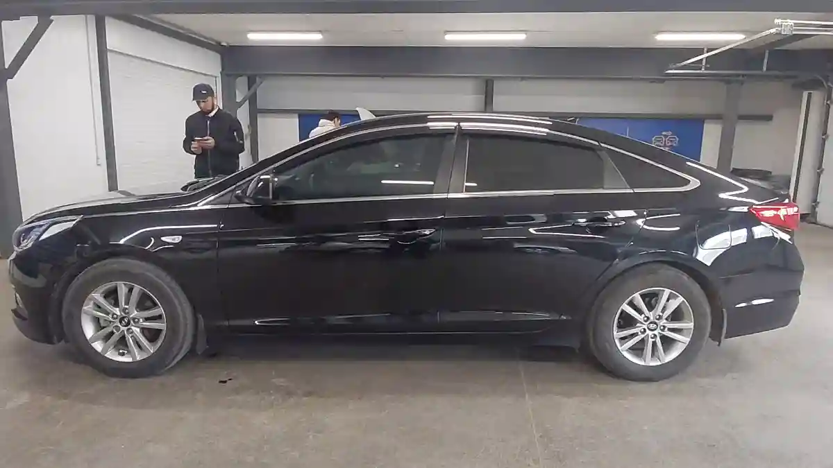Hyundai Sonata 2016 года за 8 500 000 тг. в Астана
