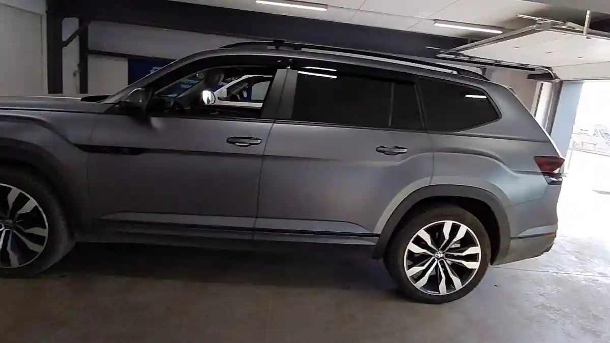 Volkswagen Teramont 2021 года за 27 000 000 тг. в Астана