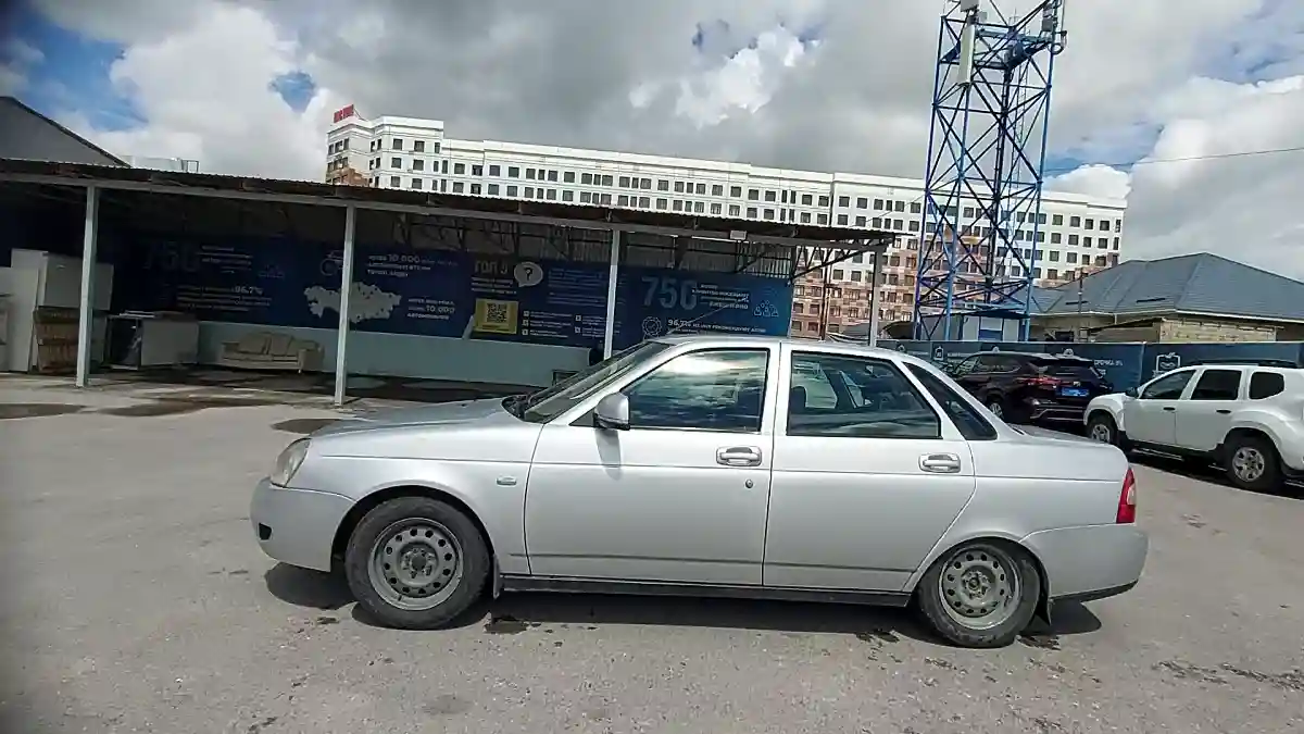 LADA (ВАЗ) Priora 2014 года за 2 200 000 тг. в Шымкент