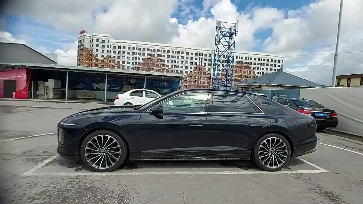 Hyundai Grandeur 2024 года за 24 000 000 тг. в Шымкент
