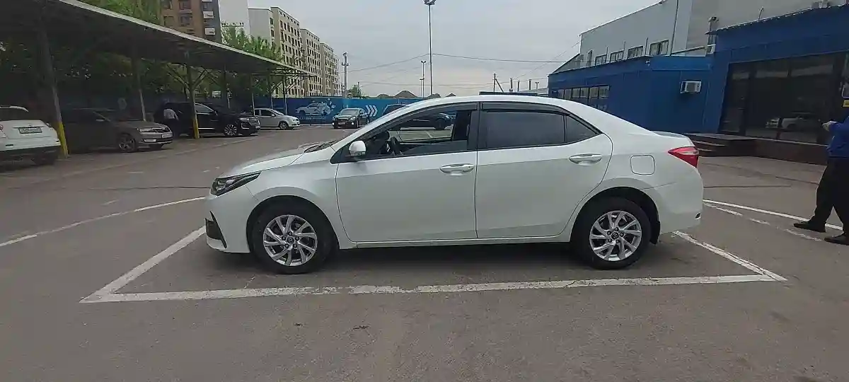 Toyota Corolla 2017 года за 10 500 000 тг. в Алматы