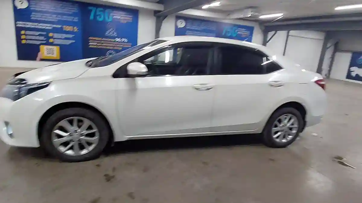 Toyota Corolla 2014 года за 5 500 000 тг. в Астана