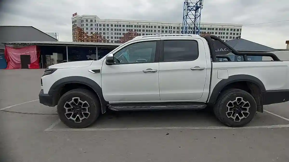 JAC T9 Hunter 2024 года за 17 200 000 тг. в Шымкент