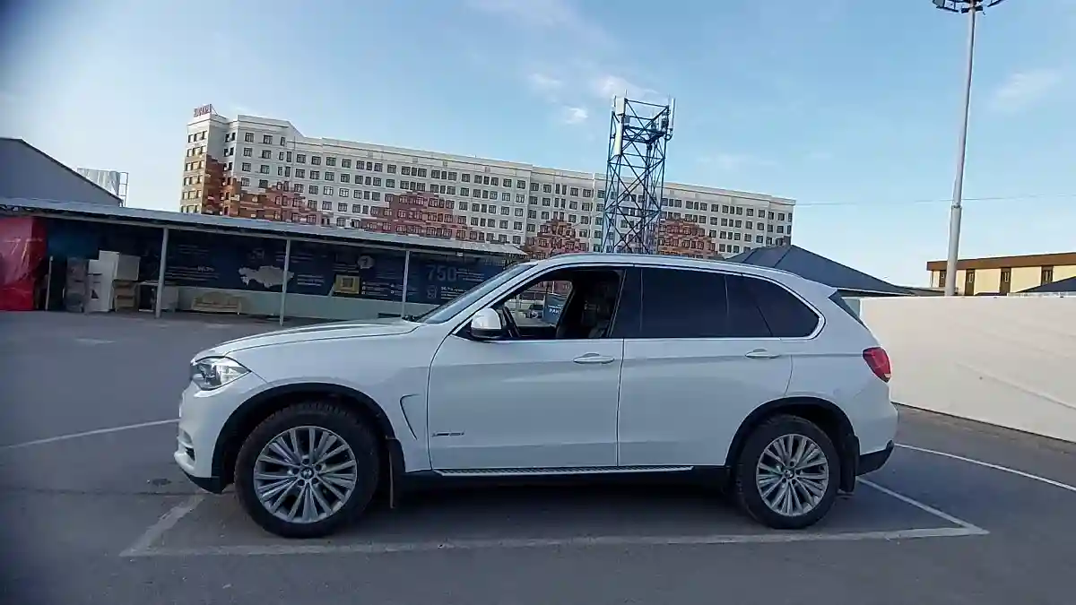 BMW X5 2016 года за 17 000 000 тг. в Шымкент