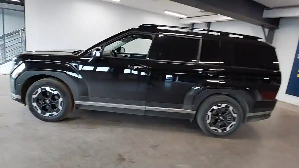 Hyundai Santa Fe 2025 года за 21 000 000 тг. в Астана