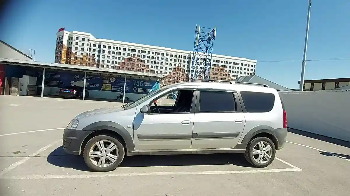 LADA (ВАЗ) Largus Cross 2018 года за 5 000 000 тг. в Шымкент