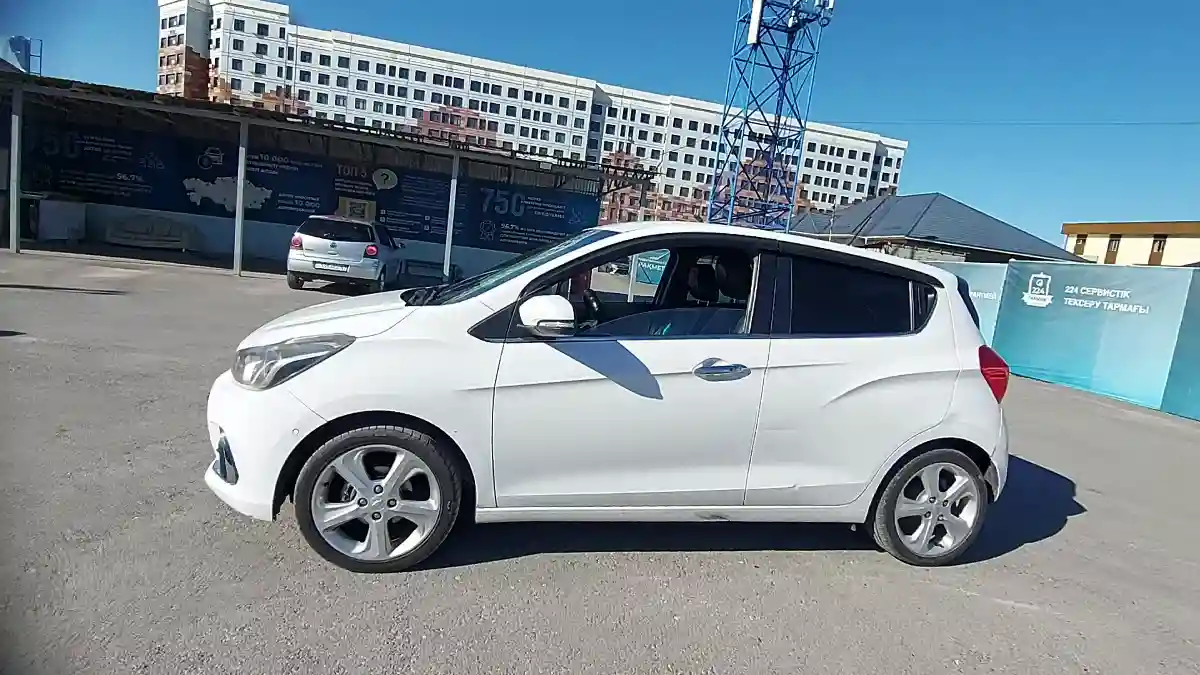 Chevrolet Spark 2018 года за 5 300 000 тг. в Шымкент