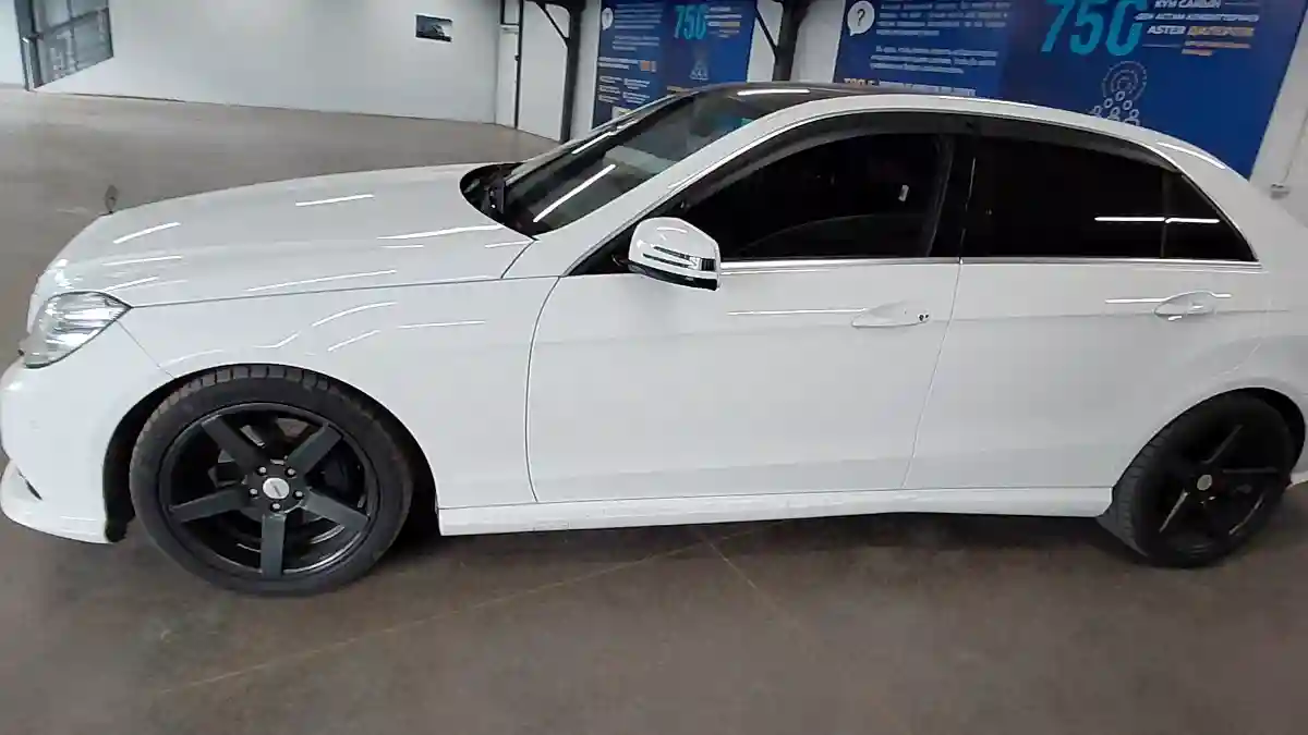 Mercedes-Benz E-Класс 2012 года за 8 500 000 тг. в Астана