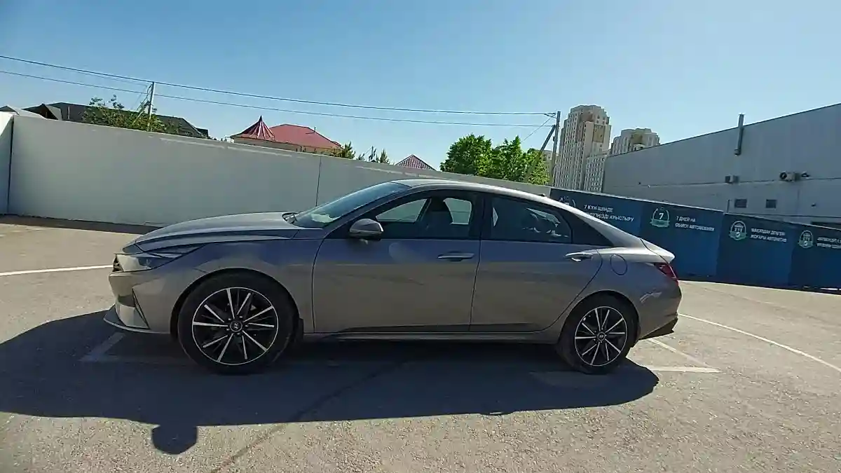 Hyundai Elantra 2022 года за 8 000 000 тг. в Шымкент