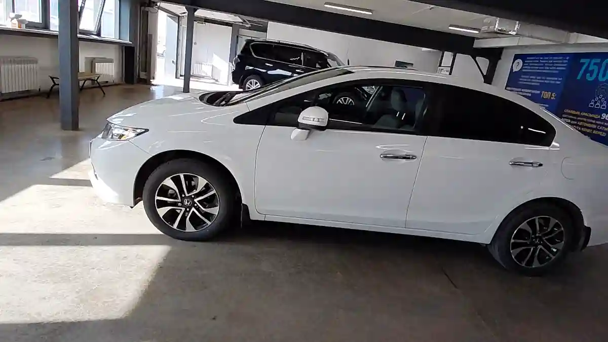 Honda Civic 2014 года за 9 500 000 тг. в Астана