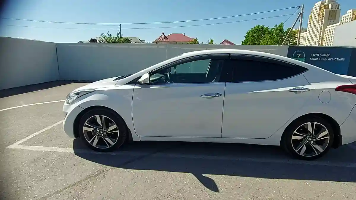 Hyundai Elantra 2015 года за 6 500 000 тг. в Шымкент