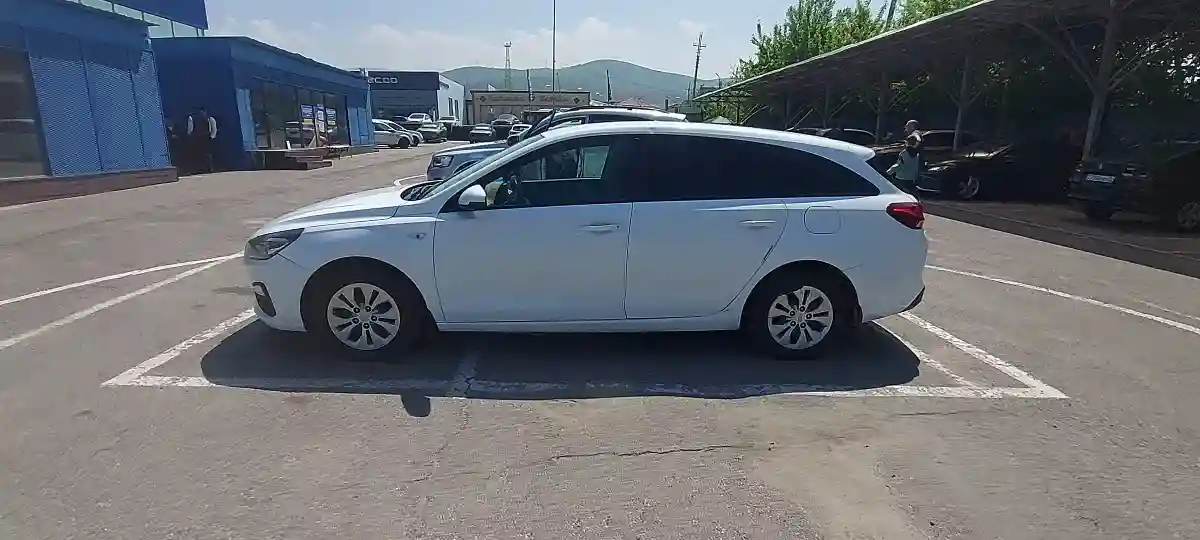Hyundai i30 2023 года за 9 000 000 тг. в Алматы