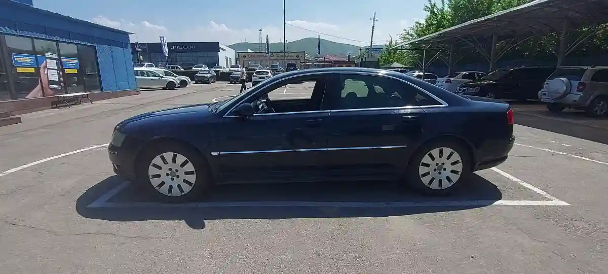 Audi A8 2002 года за 3 500 000 тг. в Алматы