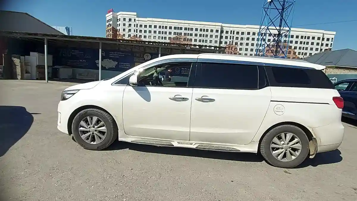 Kia Carnival 2020 года за 11 500 000 тг. в Шымкент