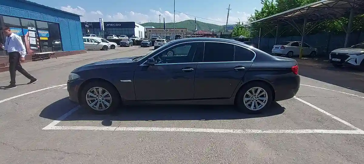BMW 5 серии 2013 года за 8 000 000 тг. в Алматы