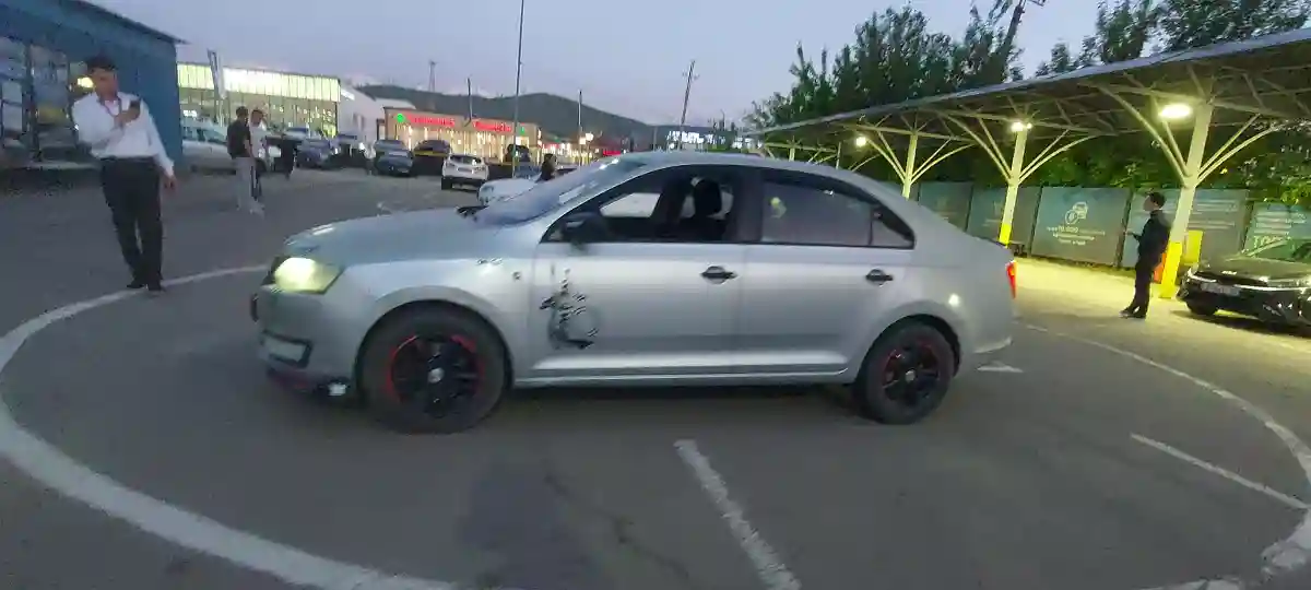 Skoda Rapid 2013 года за 3 000 000 тг. в Алматы