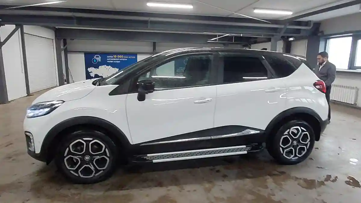 Renault Kaptur 2021 года за 7 200 000 тг. в Астана