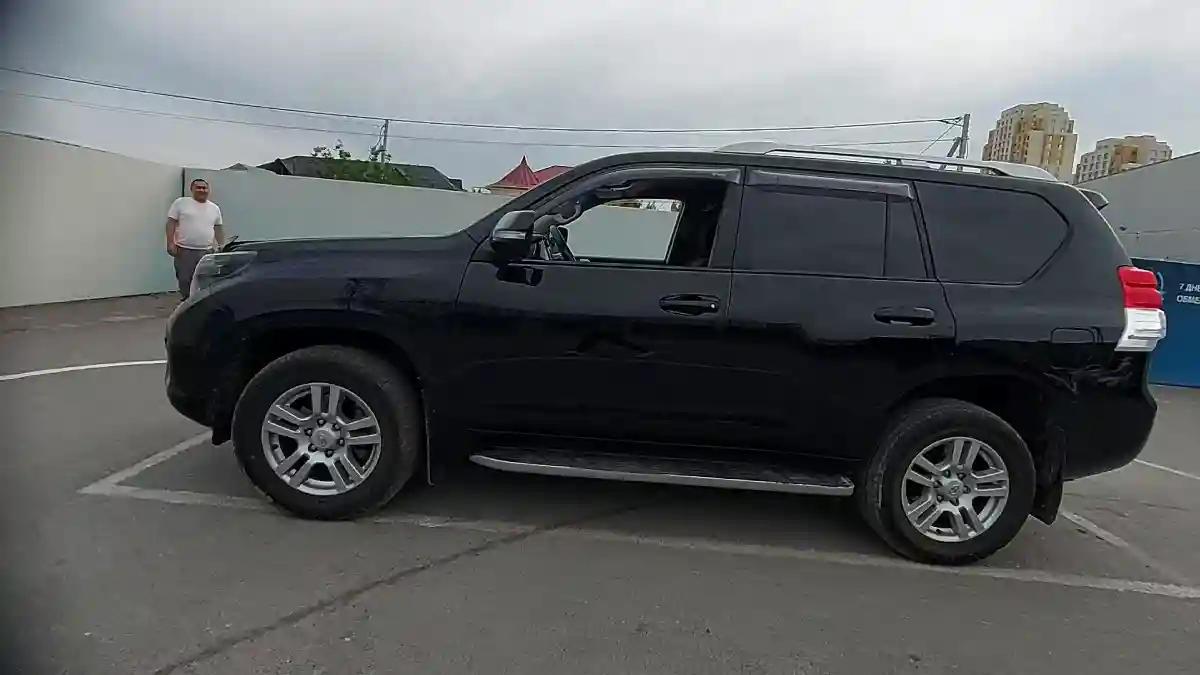Toyota Land Cruiser Prado 2013 года за 16 000 000 тг. в Шымкент