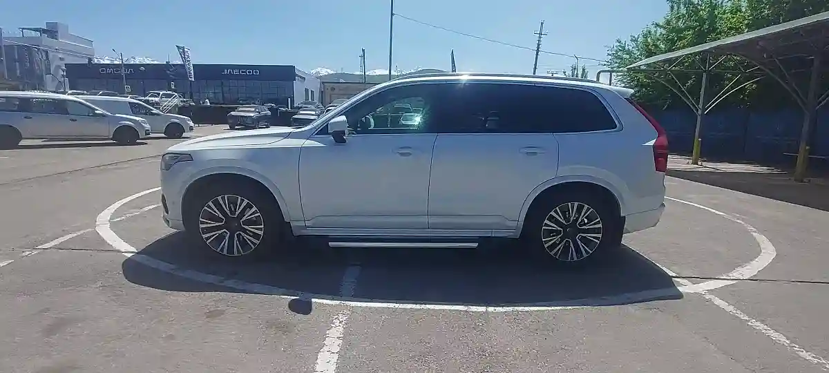 Volvo XC90 2020 года за 23 000 000 тг. в Алматы