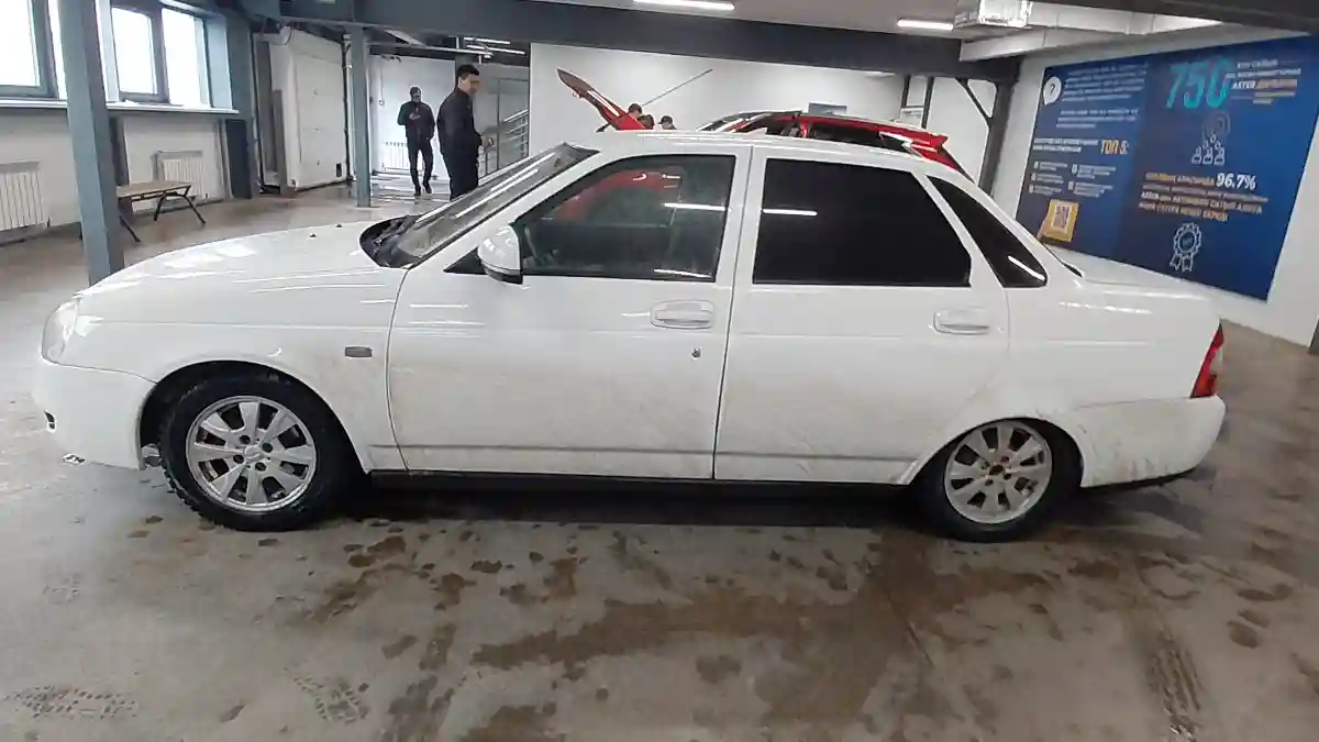 LADA (ВАЗ) Priora 2013 года за 2 400 000 тг. в Астана