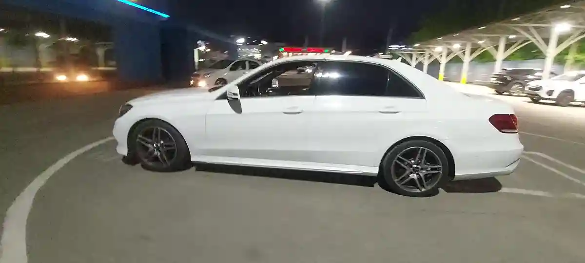 Mercedes-Benz E-Класс 2015 года за 13 000 000 тг. в Алматы