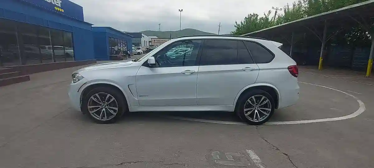 BMW X5 2015 года за 18 500 000 тг. в Алматы