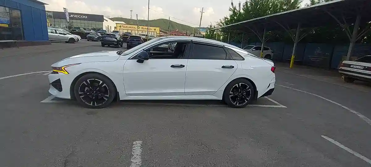 Kia K5 2021 года за 10 700 000 тг. в Алматы