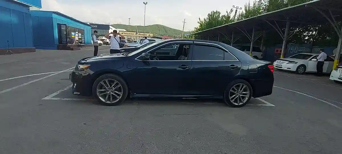Toyota Camry 2012 года за 7 300 000 тг. в Алматы