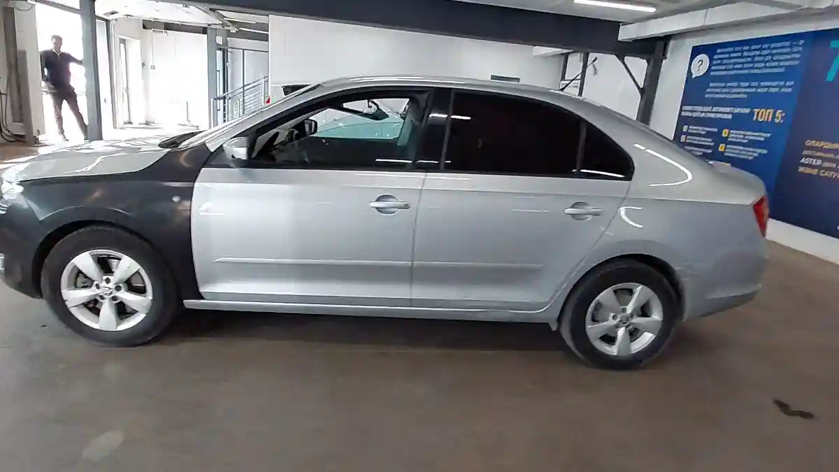 Skoda Rapid 2013 года за 3 800 000 тг. в Астана