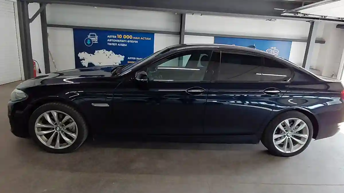 BMW 5 серии 2015 года за 10 500 000 тг. в Астана
