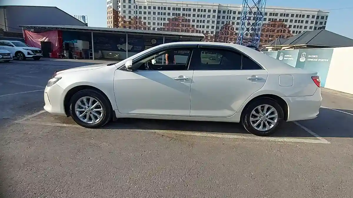 Toyota Camry 2016 года за 10 000 000 тг. в Шымкент