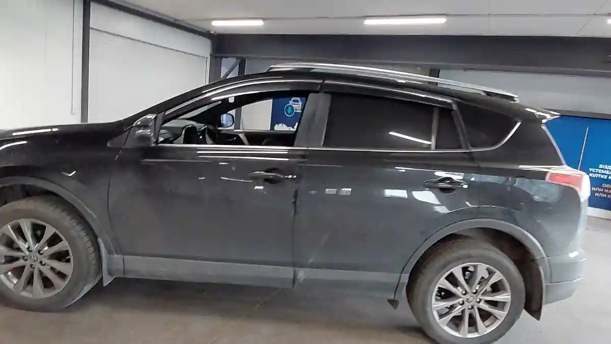 Toyota RAV4 2019 года за 12 500 000 тг. в Астана