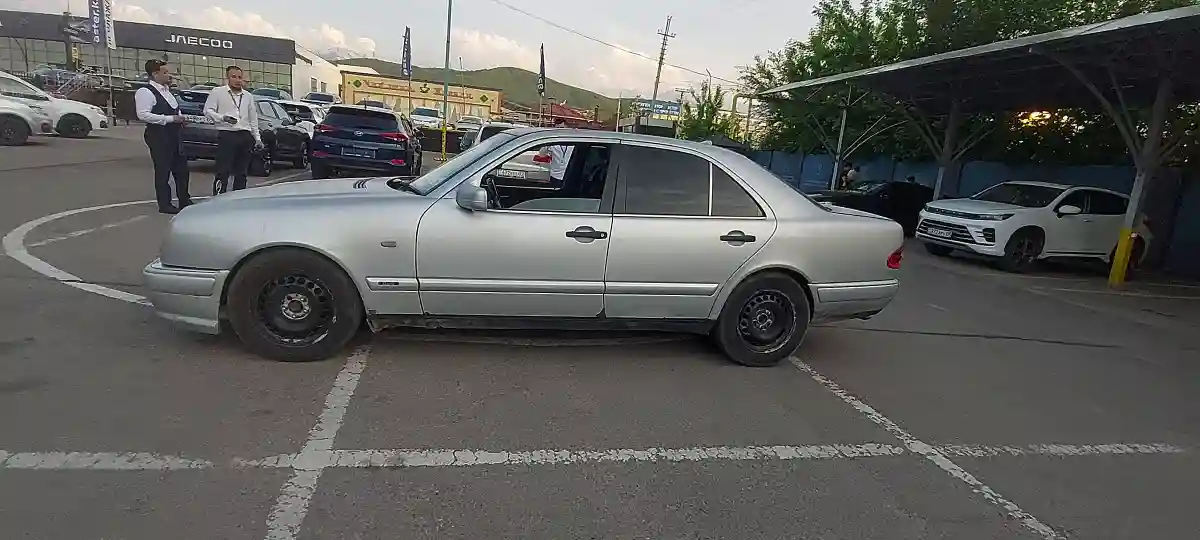 Mercedes-Benz E-Класс 1997 года за 1 000 000 тг. в Алматы
