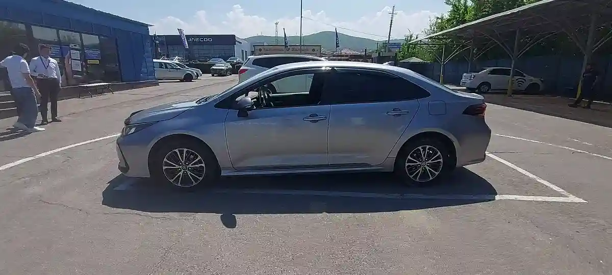 Toyota Corolla 2019 года за 9 000 000 тг. в Алматы