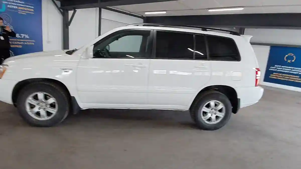 Toyota Highlander 2002 года за 6 400 000 тг. в Астана
