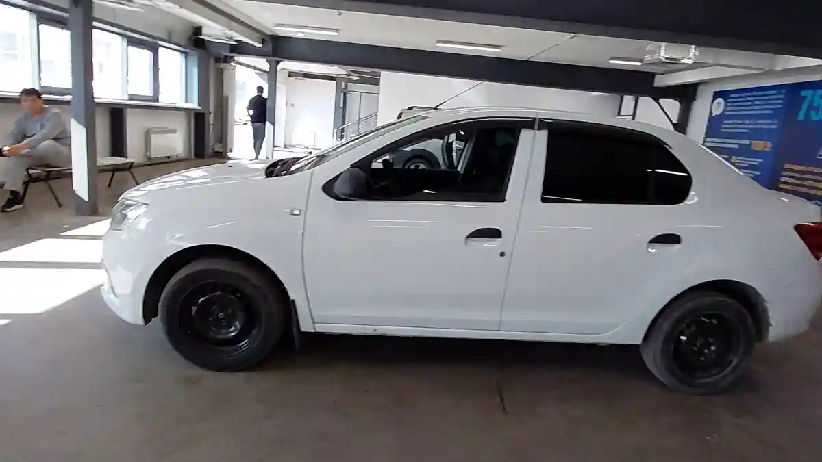Renault Logan 2020 года за 3 800 000 тг. в Астана