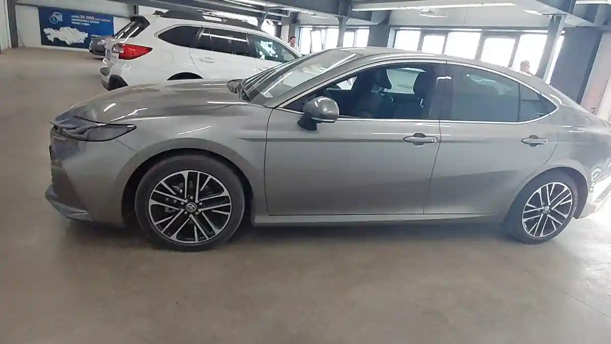 Toyota Camry 2024 года за 23 000 000 тг. в Астана